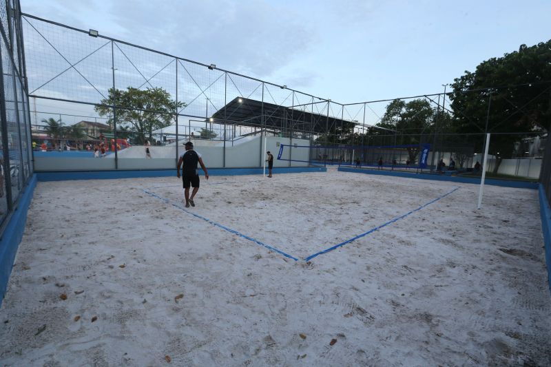 Entrega da Praça Tancredo Neves com Serviço de Reforma e Modernização bairro Coqueiro