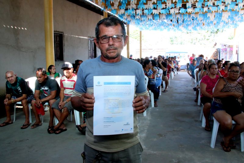 Entrega de Títulos de Propriedade na Comunidade Riacho Belo no bairro Águas Brancas