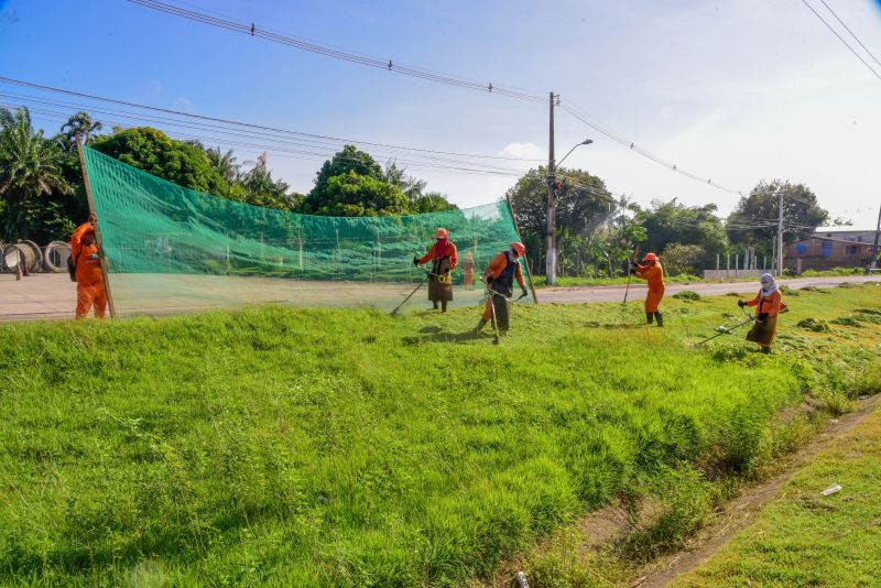 Limpeza da avenida Independência durante o mês de julho