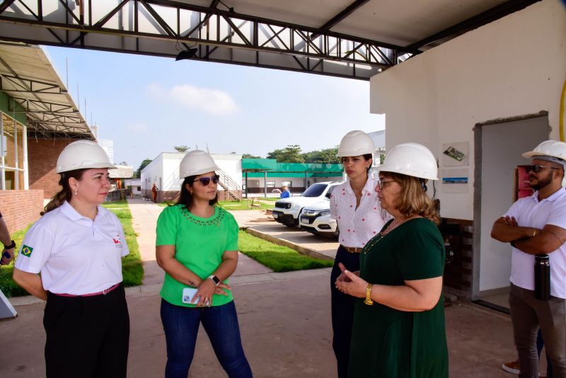 Visita técnica do MP e Defensoria do Estado na Escola do Futuro no Icuí