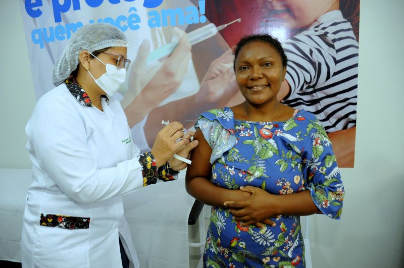 Primeiro dia da campanha de vacinação contra a Influenza em Ananindeua