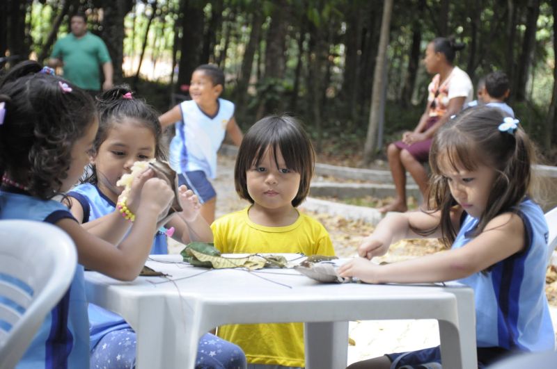 Atividades alusivas ao dia da árvore no Bosque Marajoara no conjunto Júlia Seffer