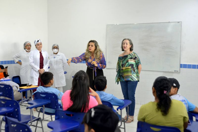 Programa Saúde na Escola com vacinação na EMEF João Paulo II na Cidade Nova VI