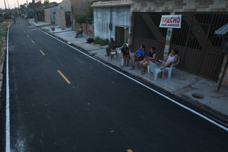 Inauguração asfáltica da rua do Fio bairro Centro