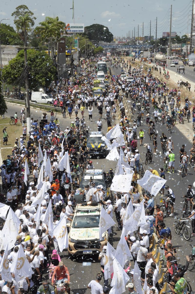 Imagens do traslado da imagem peregrina de nossa senhora de Nazaré em Ananindeua