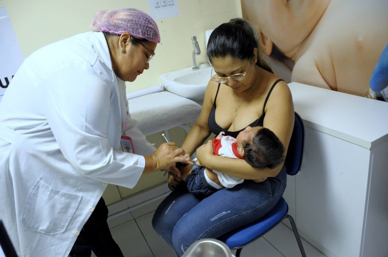 Teste do olhinho e vacinação de Ananindeua no shopping Metrópole (Sala de vacinação)