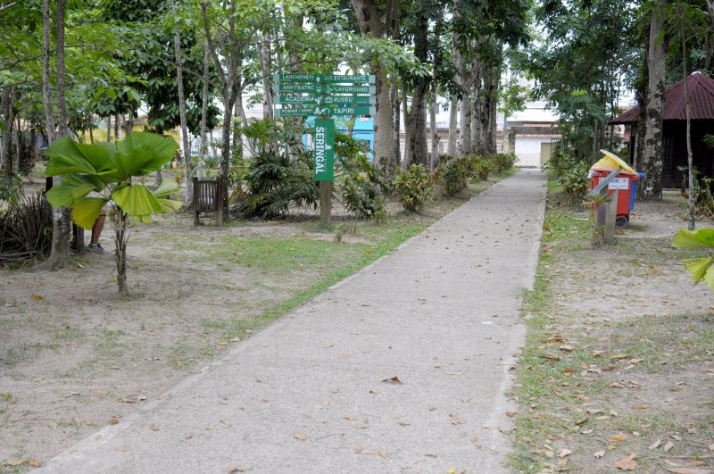 Visita ao viveiro parque Seringal na Cidade Nova