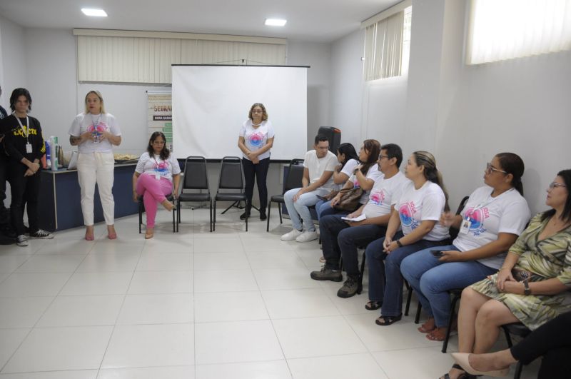 Encontro servidores Outubro Rosa e Novembro Azul