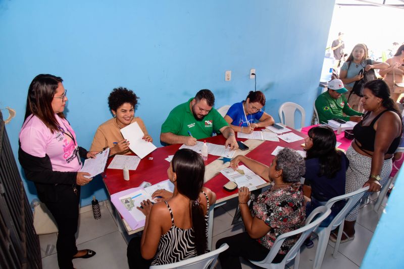 Ação Mulher no mês de Outubro Rosa