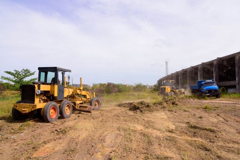 Limpeza na área do Estadio Municipal De Ananindeua