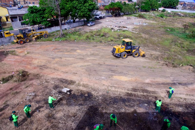 Limpeza na área do Estadio Municipal De Ananindeua