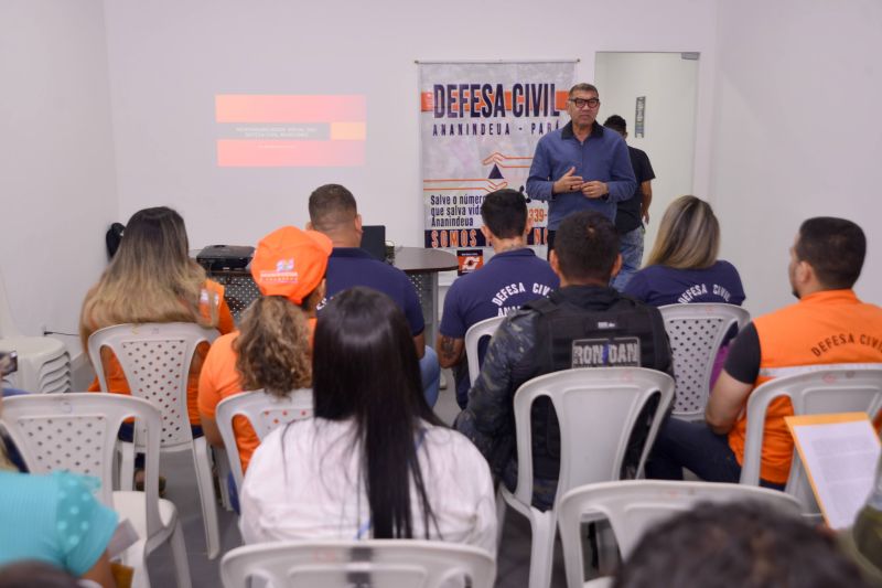 Curso de noções básicas de Defesa Civil