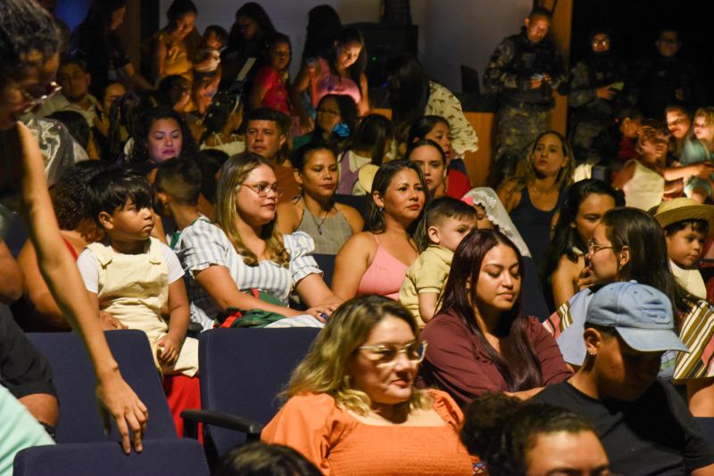 Apresentação da CMREI Maria Alzenira Pinheiro Canavarro, com o tema Orgulho De Ser Anani