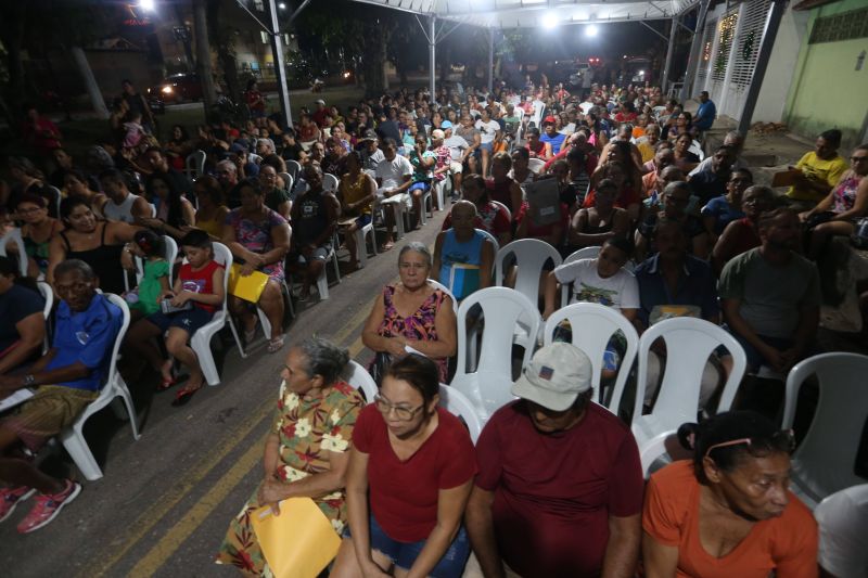 Entrega de Certidão de Registro de Imóvel no local Icuí-Guajará