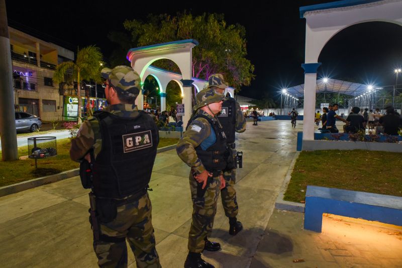 Imagens noturna da praça Tancredo Neves na Cidade Nova