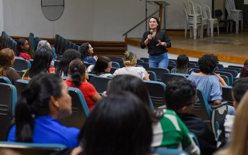 Evento saúde e bem-estar do adolescente no Auditório da Unama Br