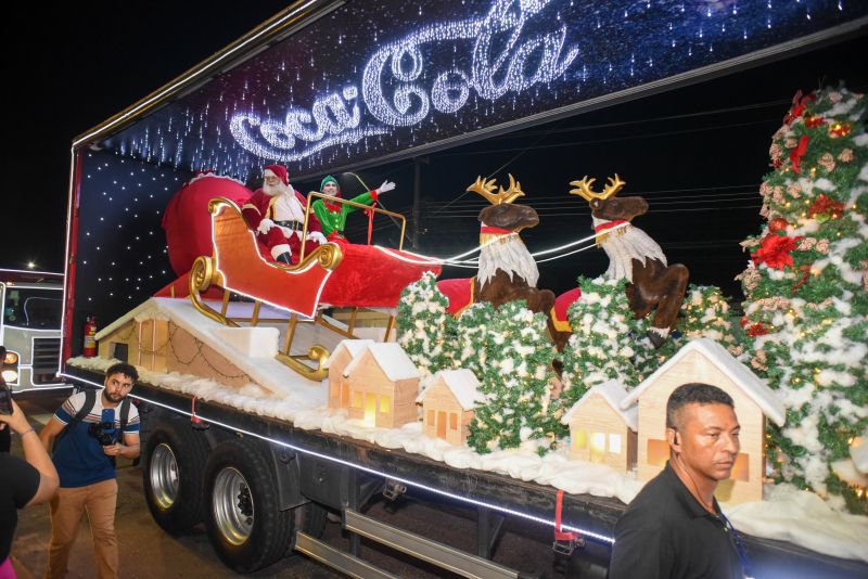 Caravana do Papai Noel e Coca Cola no Parque Vila Maguary