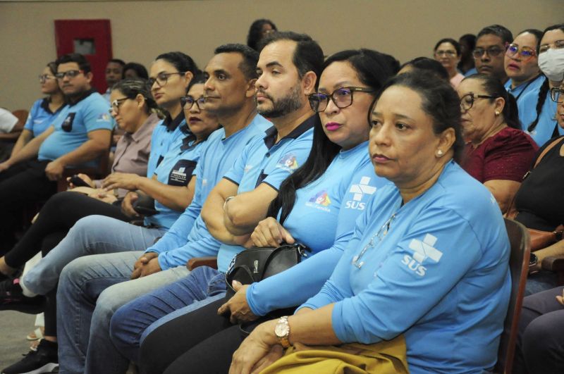 Entrega de Uniformes para 750 agentes comunitários de Saúde ACS