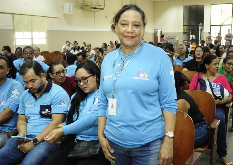 Entrega de Uniformes para 750 agentes comunitários de Saúde ACS