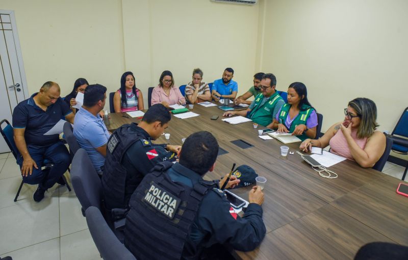 Reunião para o alinhamento das festas do final de ano e aniversário da cidade