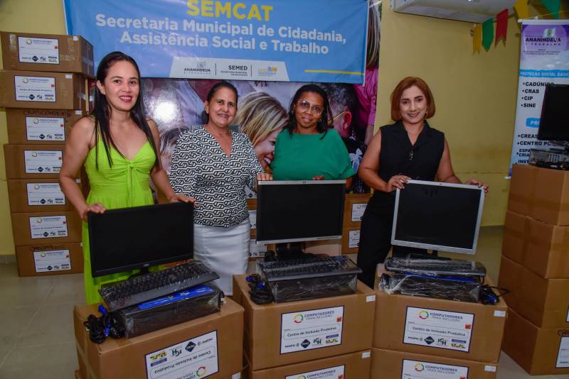 Unidades da assistência social de Ananindeua recebem 40 computadores para inclusão digital