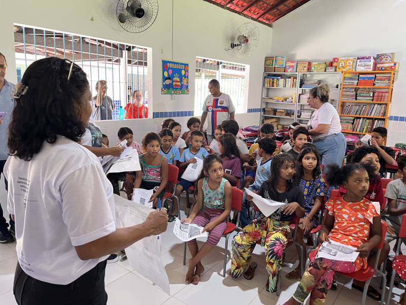 SEMCAT realiza ação de combate ao trabalho infantil em comunidade ribeirinha de Ananindeua