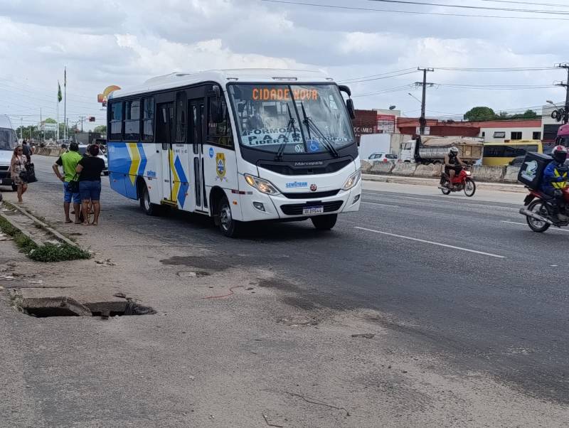 Novos ônibus circulando pela BR 316