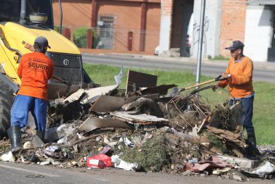 Galeria: Mutirão da Limpeza na avenida Independência