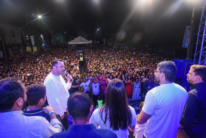 Comemoração de 81 Anos de Ananindeua com show de Isadora Pompeo na Av Santa Fé no bairro Icuí Guajará
