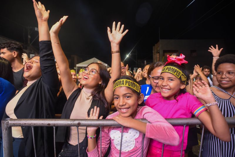 Comemoração de 81 Anos de Ananindeua com show de Isadora Pompeo na Av Santa Fé no bairro Icuí Guajará
