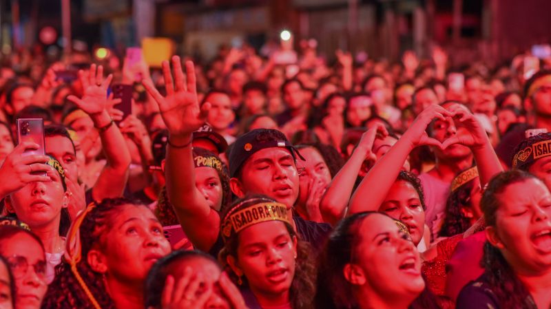 Comemoração de 81 Anos de Ananindeua com show de Isadora Pompeo na Av Santa Fé no bairro Icuí Guajará
