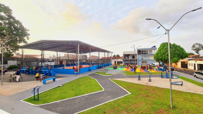 Praça Marcos Vinícius Leite Rodrigues, no conjunto Sabiá no bairro 40 Horas