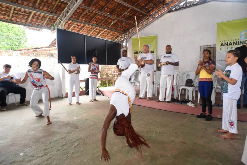 Entrega de matrizes de aves e ração para Agricultores e Quilombos das Ilhas de Ananindeua