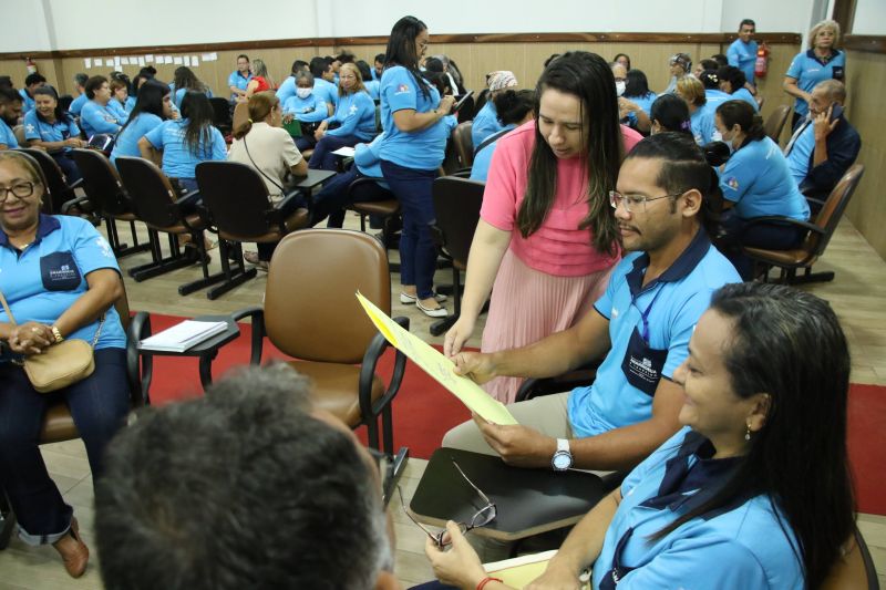 Capacitação de servidores ACS no auditório da SEMED