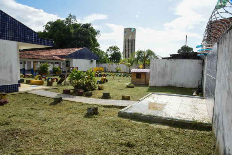 Assinatura de ordem de serviço para início das obras do quintal pedagógico da CMREI Gunnar Vingren, no conjunto Sabía Bairro 40 Horas