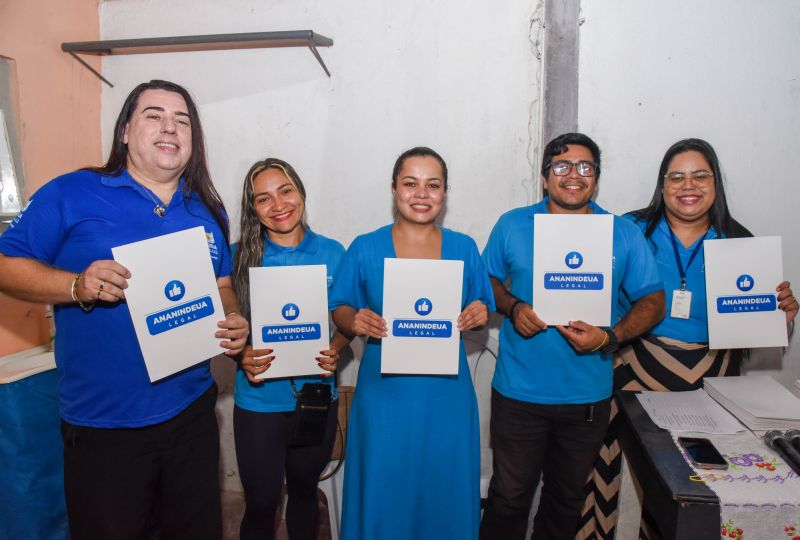 Entrega de Certidão de Imóveis para moradores do Jaderlândia ll