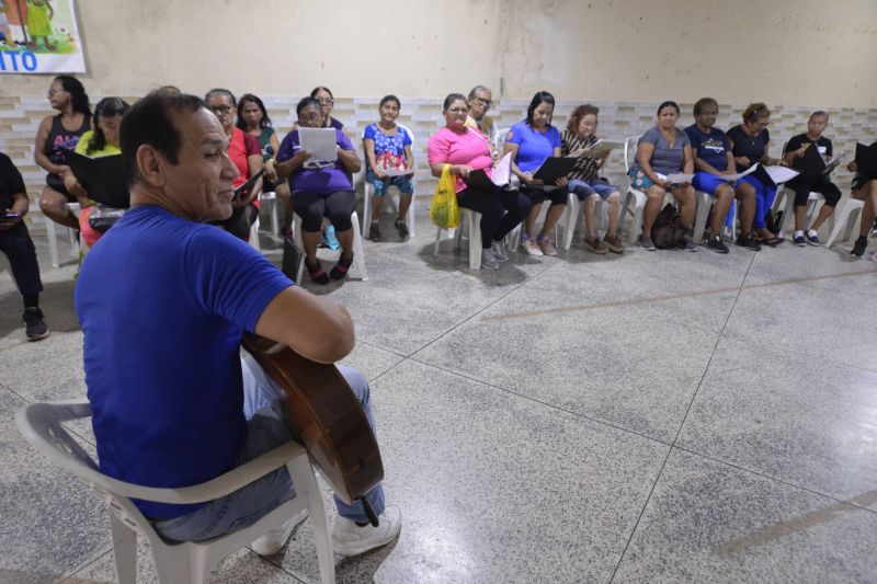 Ação no CRAS Distrito na rua Manoel de Souza na Heliolandia