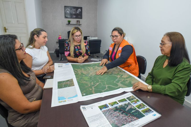 Reunião de enfrentamento as condições climáticas