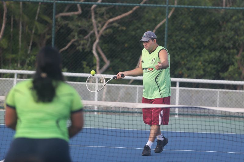 Abertura do projeto raquetes do futuro e aulão de beach tennis e tênis