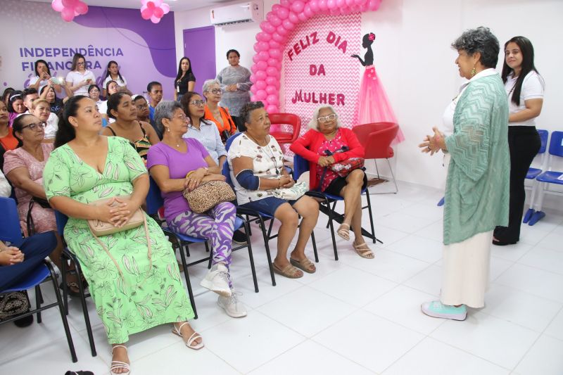 Alusão ao Dia Internacional da Mulher na Casa da Mulher