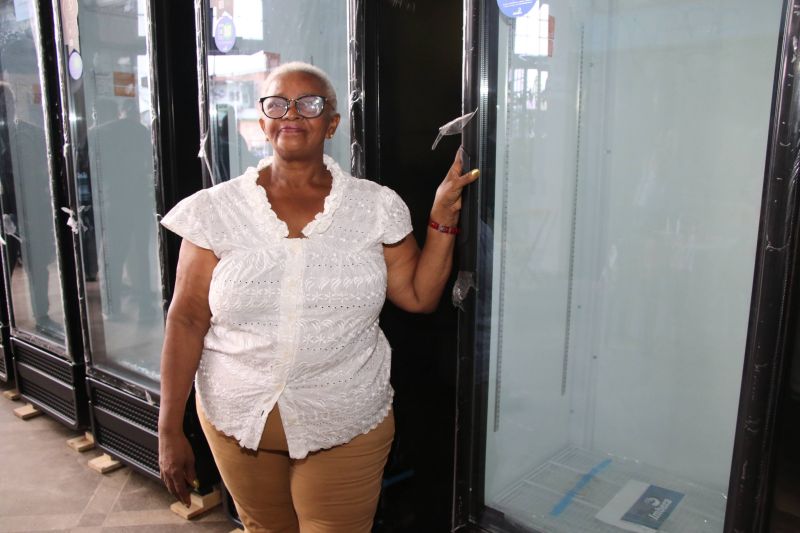 Entrega de refrigeradores para feirantes do município no Mercado do 40 Horas e Mercado da Independência