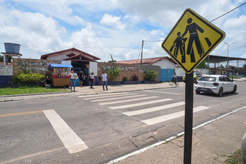 Imagem na faixa no Parque Cultural Vila Maguary e Estrada do Aurá