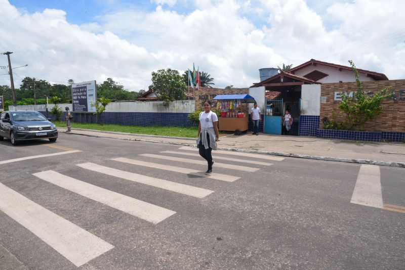 Imagem na faixa no Parque Cultural Vila Maguary e Estrada do Aurá