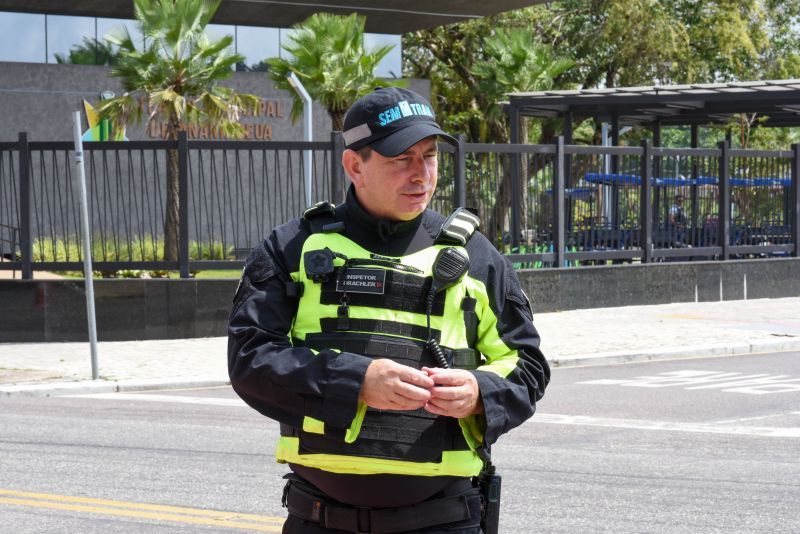 Imagem na faixa no Parque Cultural Vila Maguary e Estrada do Aurá