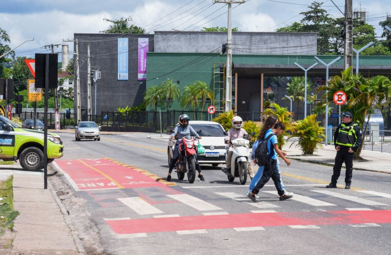 Imagem na faixa no Parque Cultural Vila Maguary e Estrada do Aurá