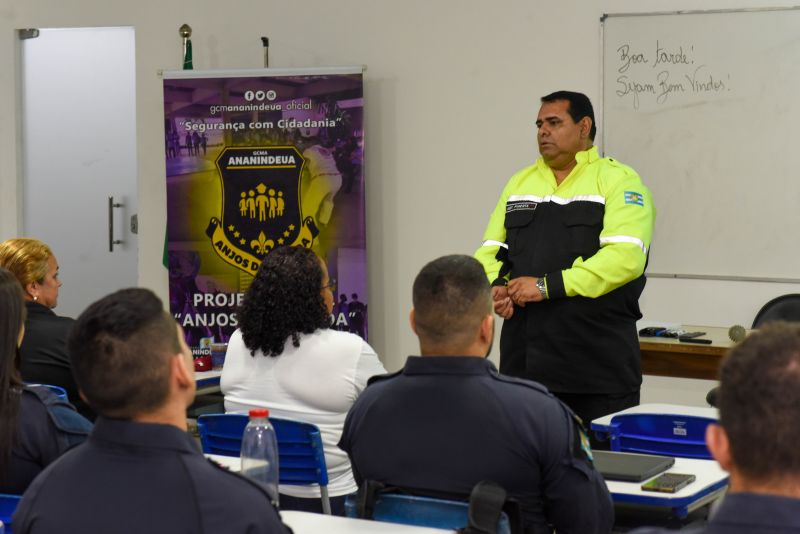 Palestra dos agentes do Semutran na Polícia Municipal e Instrutores Anjos da Guarda