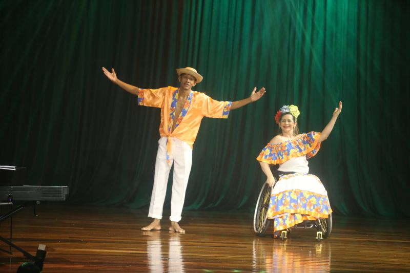 Abertura do Projeto Equatorial , com energia da saúde em movimento no teatro Municipal de Ananindeua