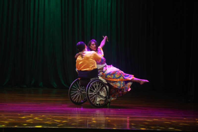 Abertura do Projeto Equatorial , com energia da saúde em movimento no teatro Municipal de Ananindeua