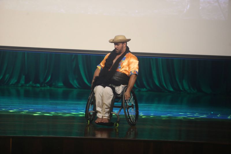 Abertura do Projeto Equatorial , com energia da saúde em movimento no teatro Municipal de Ananindeua