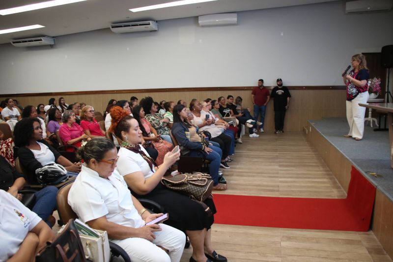 Lançamento do Avental de Ouro no Auditório da Semed